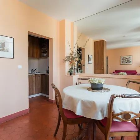 Veeve - Le Marais Retreat